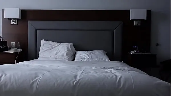 Grandes Interracial couple has some fun in a hotel room - Liza and Darian's love story novos vídeos