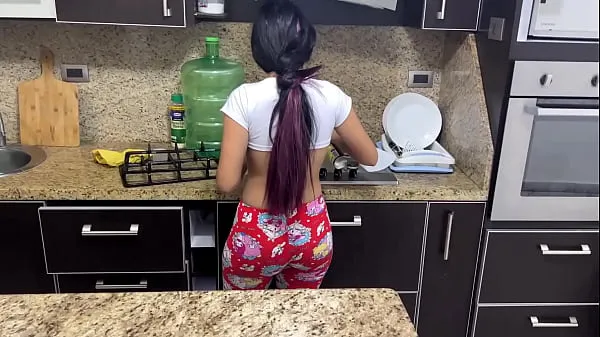 Veľké delicious 18 year old stepdaughter i love seeing her big ass homemade amateur video nové videá