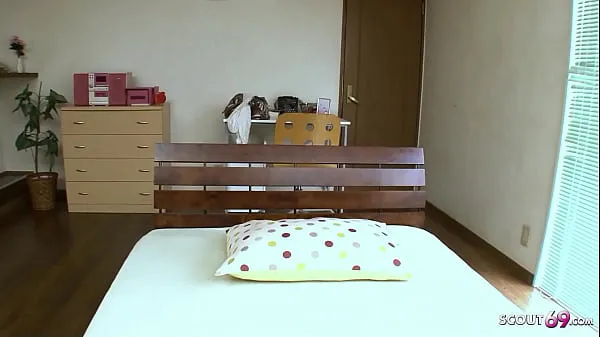 Büyük Cute Japanese Teen seduce to First Anal Sex yeni Video