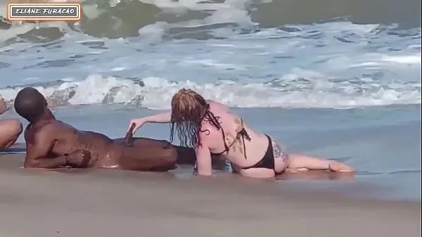We had sex with a stranger on the beach and he left us both all fucked up Video mới lớn