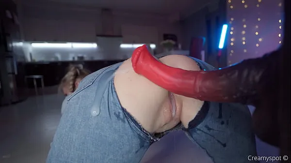 Velká Big Ass Teen in Ripped Jeans Gets Multiply Loads from Northosaur Dildo nová videa