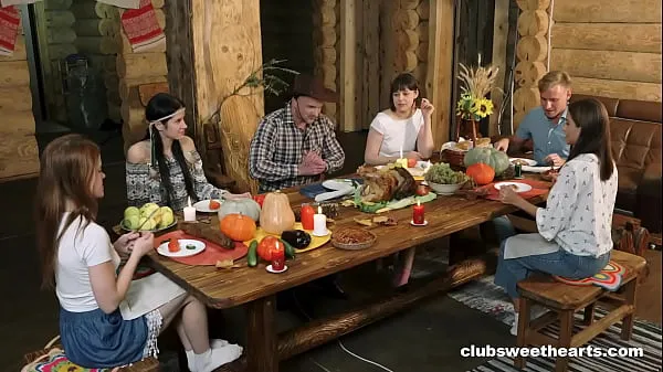 Μεγάλα Thanksgiving Dinner turns into Fucking Fiesta by ClubSweethearts νέα βίντεο