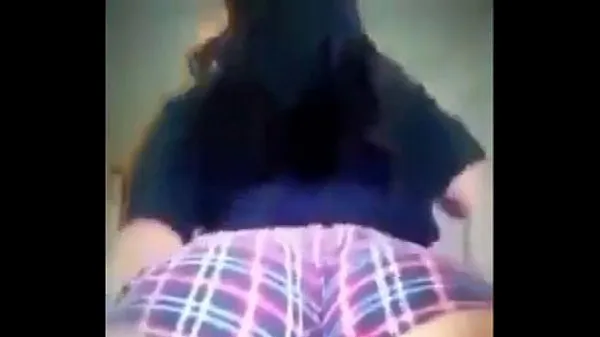 Veliki Thick white girl twerking novi videoposnetki