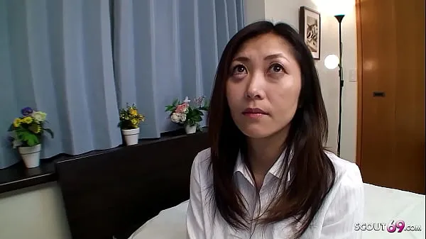 Große Japanische reife Stief Mutter von Jungspund zum Sex überredet und in die Muschi gespritztneue Videos