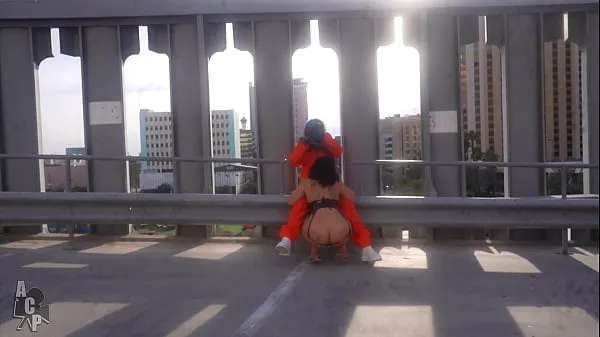 Veľké Officer Teresa Ramos Arrest Gibby The Clown For Public Sex But Wants A Piece Of The Action nové videá