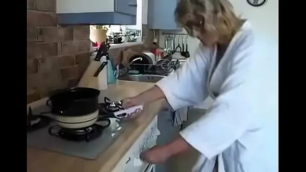 Kitchen Helper مقاطع فيديو جديدة كبيرة