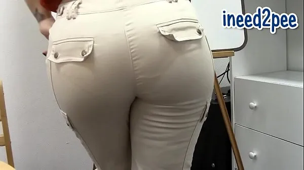 Big Sinn Sage wetting her jeans spandex & panties omorashi new Videos