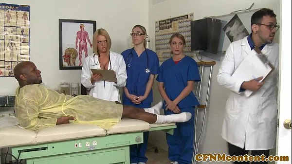 CFNM nurse Krissy Lynn group sex action Video baharu besar